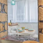 Philoxenia Traditional House Apartment