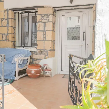 Appartement Philoxenia Traditional House Pastida