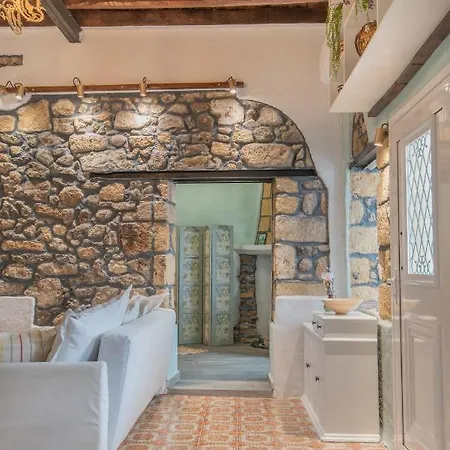 Philoxenia Traditional House