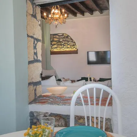 Philoxenia Traditional House Pastida