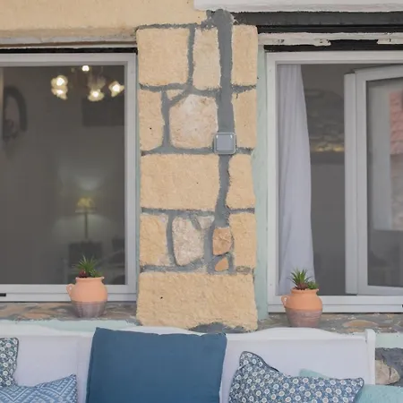 Apartment Philoxenia Traditional House *