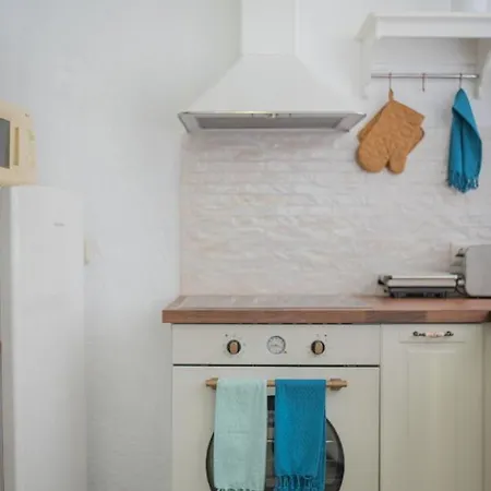 Philoxenia Traditional House Apartment Pastida