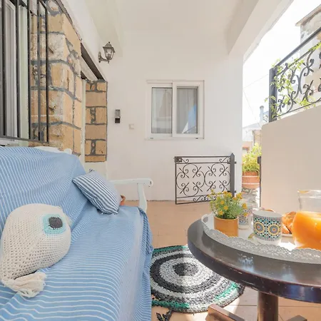 Philoxenia Traditional House Apartment Pastida