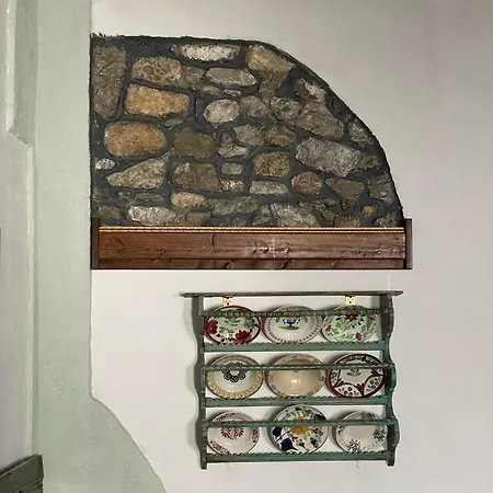 Philoxenia Traditional House Apartment