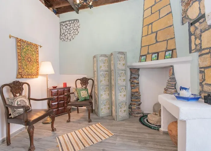 Philoxenia Traditional House