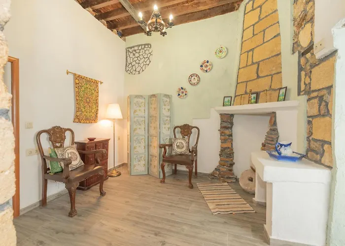 Philoxenia Traditional House Appartamento *